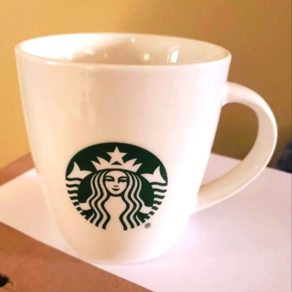 Starbucks 2020 Coffee Mug White With Green Siren Never been used 12oz.